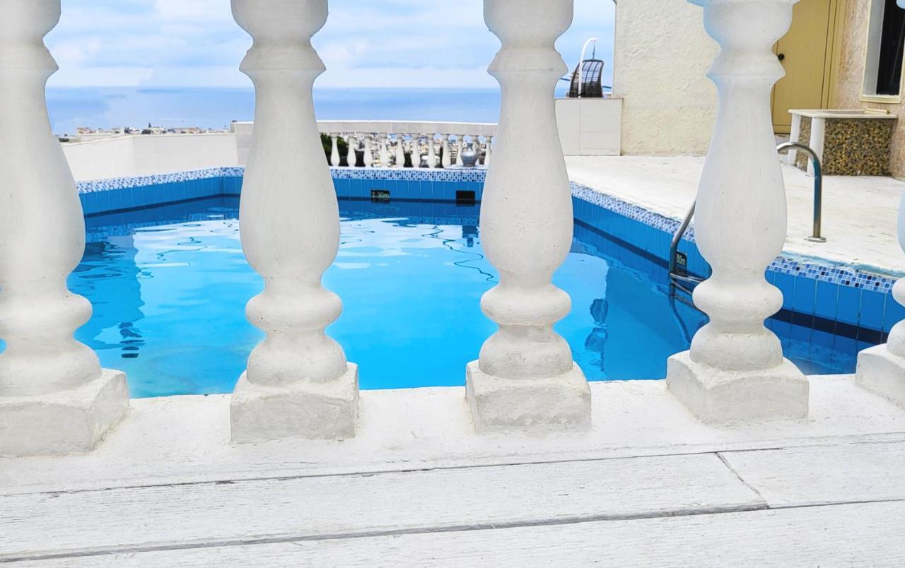 Room In Apartment - Beautiful And Spacious Room Near Cretan Sea Херсониссос Экстерьер фото